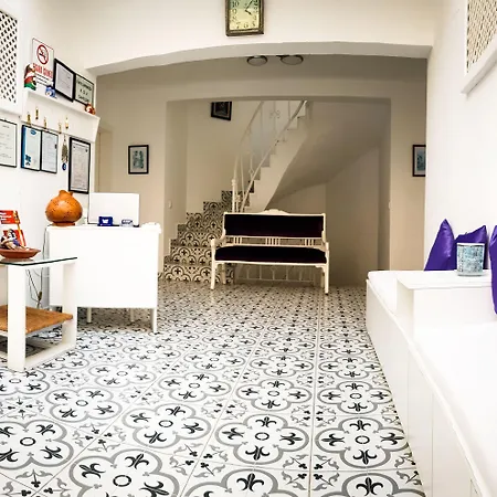 Mauna Guest house 3*